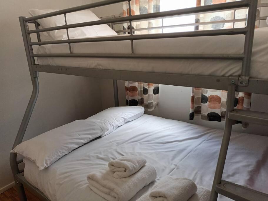 Homely 2 Bed On Popular Sunbeach Holiday Village- 5Min Walk To Beach, Near Great Yarmouth & Norfolk BroadsScratby エクステリア 写真